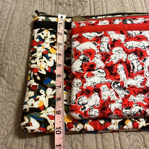 Carolina Herrera Red and White Floral Pouch Set. One with doggies. - Picture 7 of 8